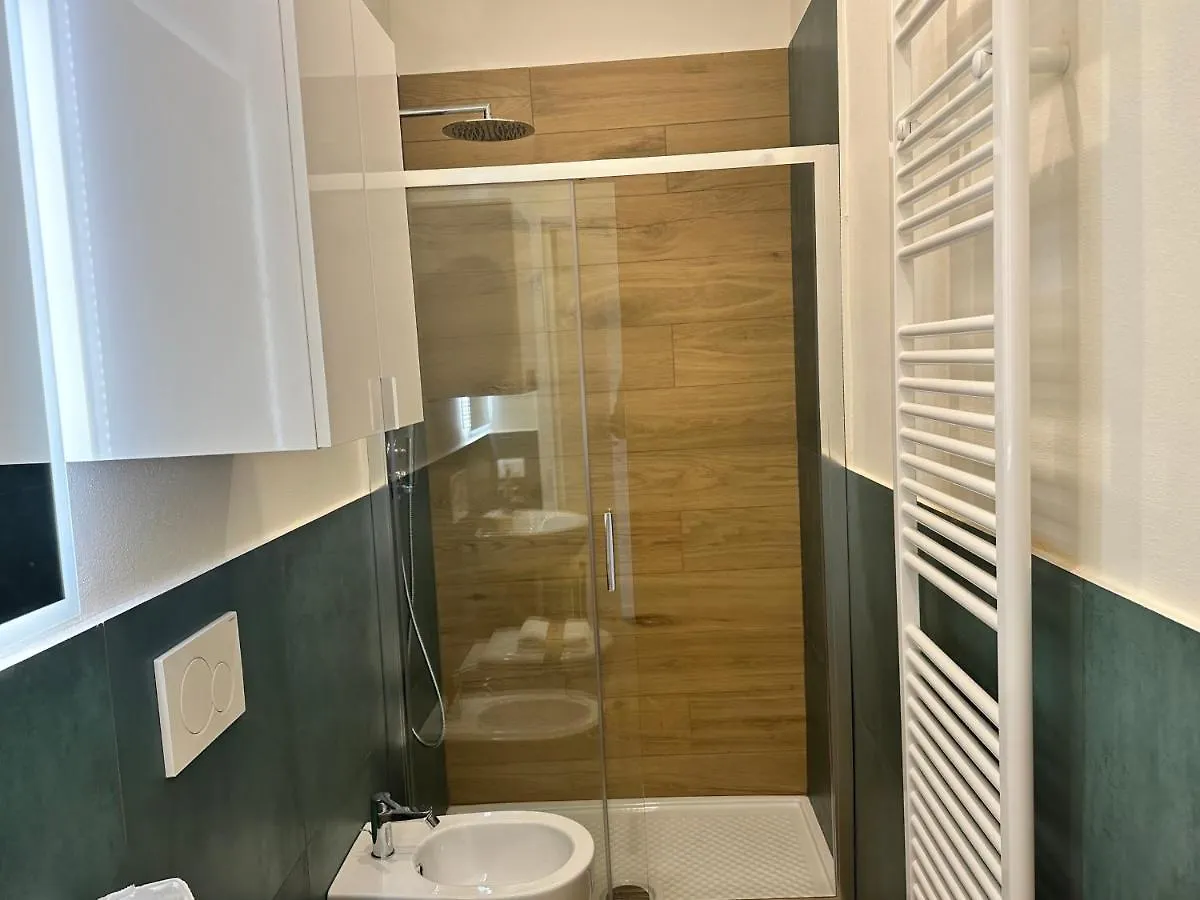 Clyde Large Suite Florence Italy