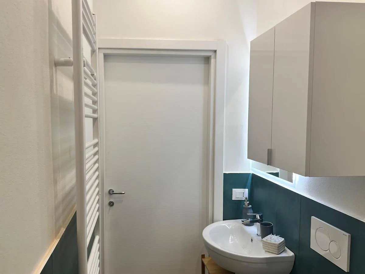 Clyde Large Suite Florence Italy
